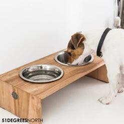 51 Degrees North Voerbak Teak High 20 51 Degrees North Voerbak Teak High -Honden Benodigdheden 51 degrees north voerbak teak high 211100 1000 none